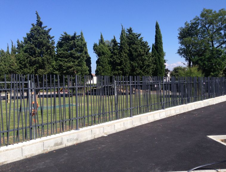 Clôture pour l'école maternelle Anatole France à Portes-lès-Valence