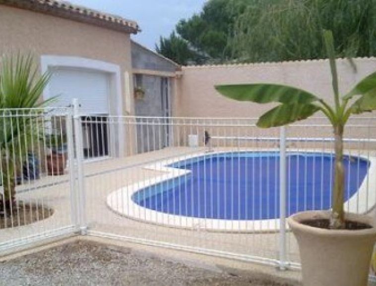 CLOTURE PISCINE BLANCHE ETOILE SUR RHONE.jpg