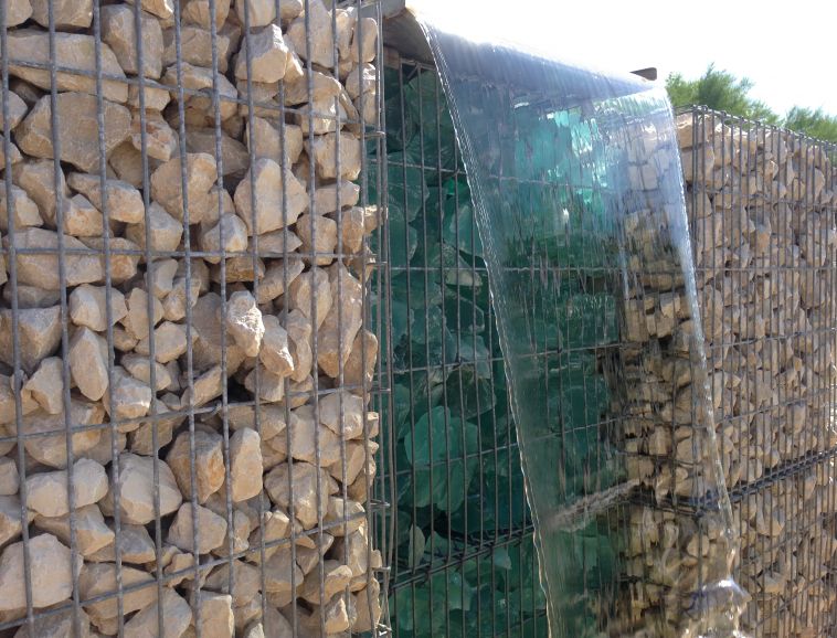 PANNEAU GABION AVEC GALET DE VERRE.JPG