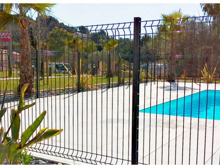 PANNEAU et POTEAU CLOTURE PISCINE.jpg