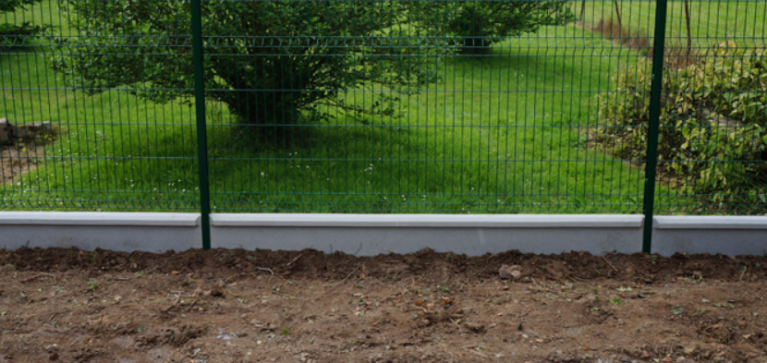 PANNEAU SUR PLAQUE SOUBASSEMENT BETON